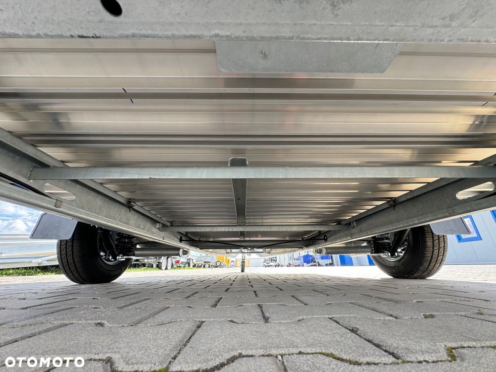 Debon C400 ALU + drzwi boczne | 315x164 cm | DMC 750 - 1300 kg - 17