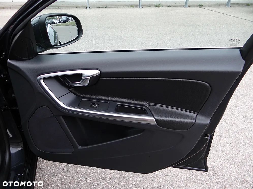 Volvo S60 D3 Summum - 26