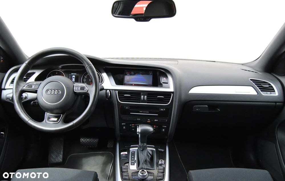 Audi A4 Avant 2.0 TDI DPF clean diesel quattro S tronic S line Sportpaket - 12