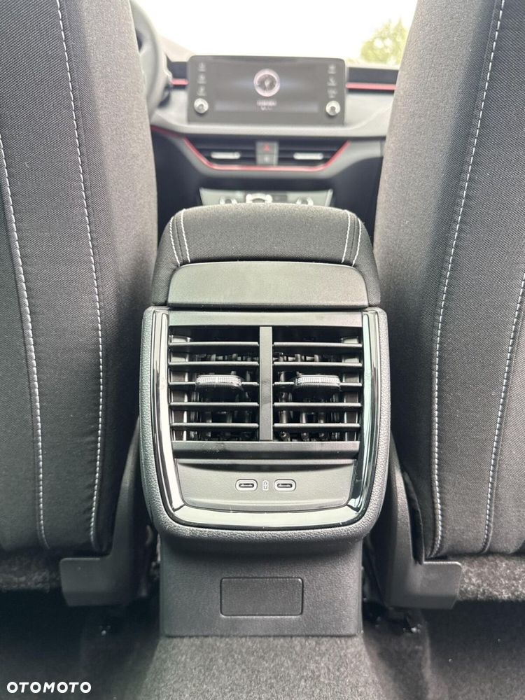 Skoda Kamiq 1.0 TSI Monte Carlo DSG - 31