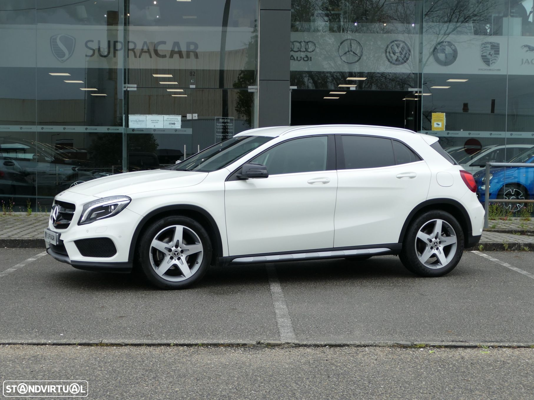 Mercedes-Benz GLA 180 CDi AMG Line - 9