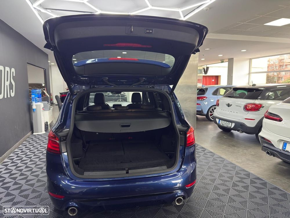 BMW 218 Gran Tourer d 7L Line Sport Auto - 12