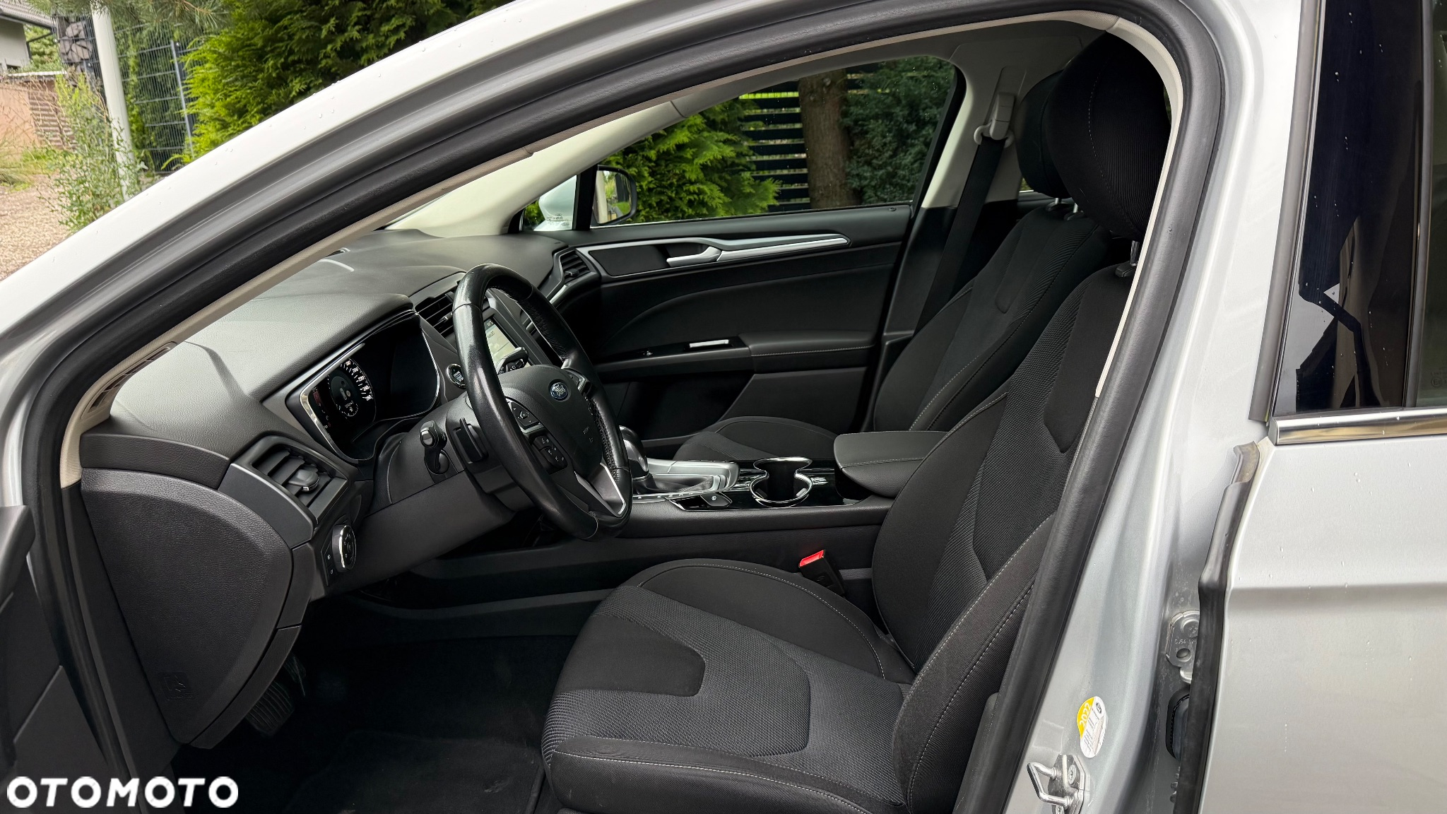Ford Mondeo 2.0 TDCi Ambiente Plus PowerShift - 25