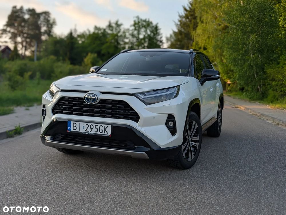 Toyota RAV4 - 1