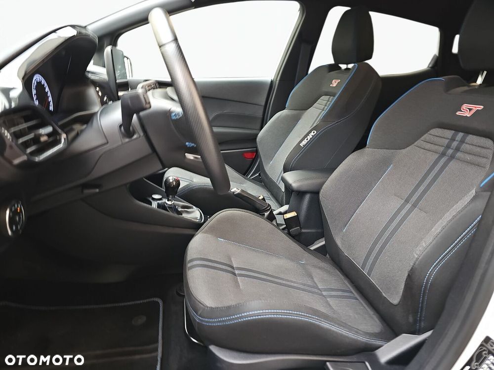 Ford Fiesta - 17