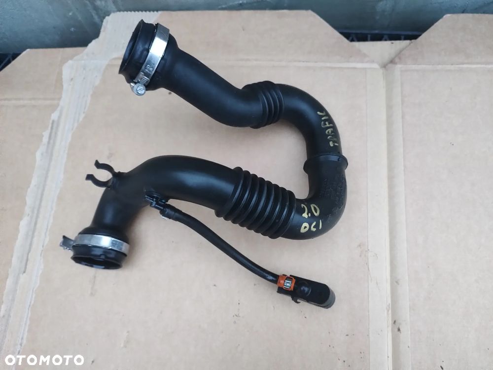 PRZEWÓD POWIETRZA WĄŻ TURBINY 2.0 DCI TRAFIĆ II VIVARO A 06-14R 8200470985 - 1