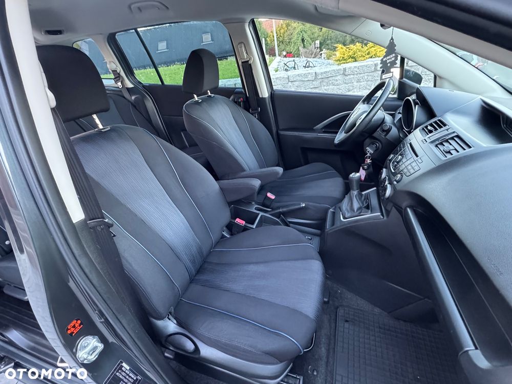 Mazda 5 - 8