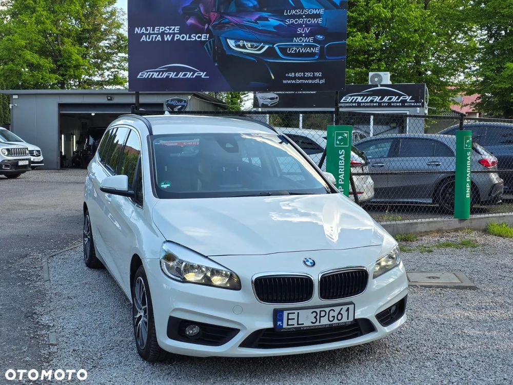 BMW Seria 2 218d - 5