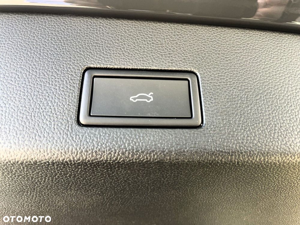 Volkswagen Golf Variant 2.0 TDI Life - 20