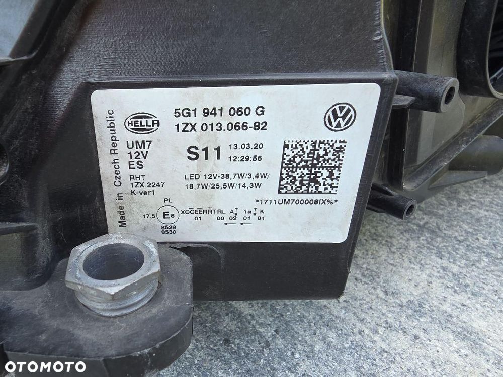 VW GOLF 7R VII 5G1 LIFT Lampa prawa przód Full Led Matrix 5G1941060G Czarna - 9