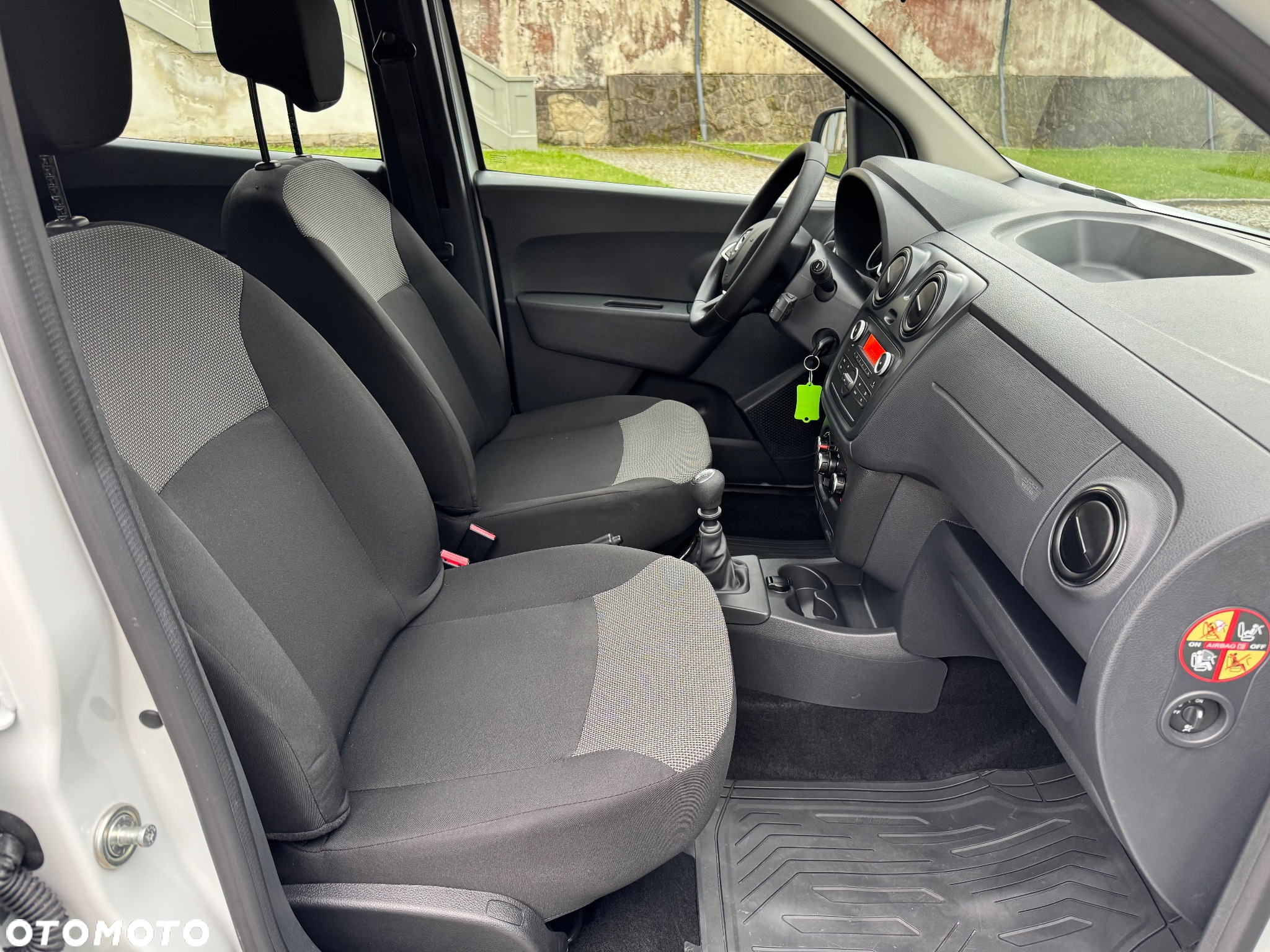Dacia Lodgy TCe 100 GPF Start - 17