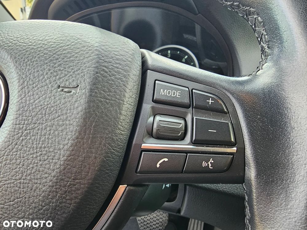 BMW Seria 5 520d - 29