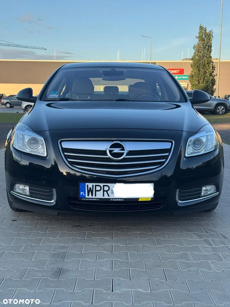 Opel Insignia - 1