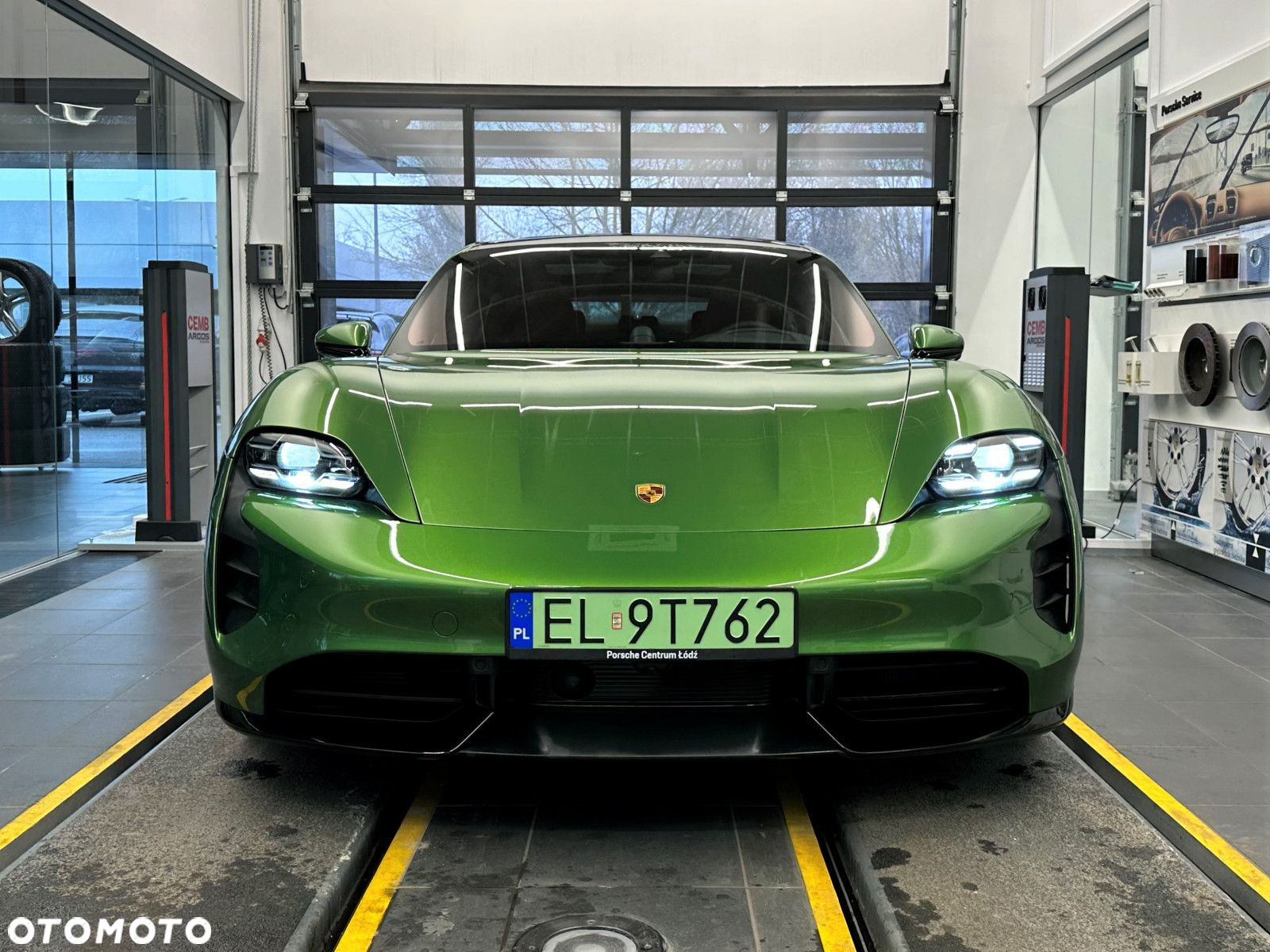 Porsche Taycan - 2