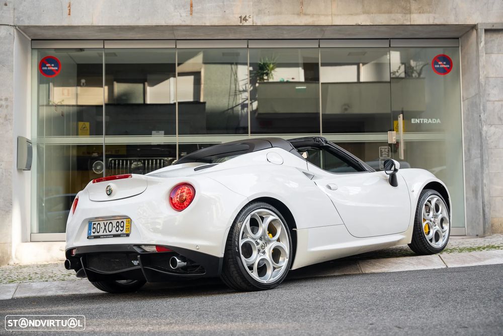 Alfa Romeo 4C Spider 1750 TBi - 23