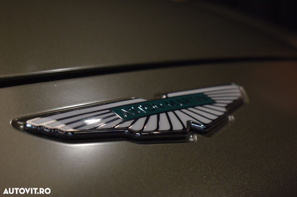 Aston Martin DBX Standard - 25