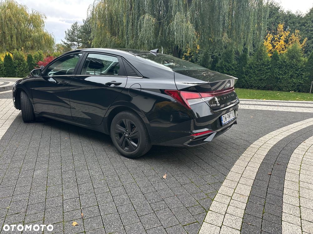 Hyundai Elantra - 26