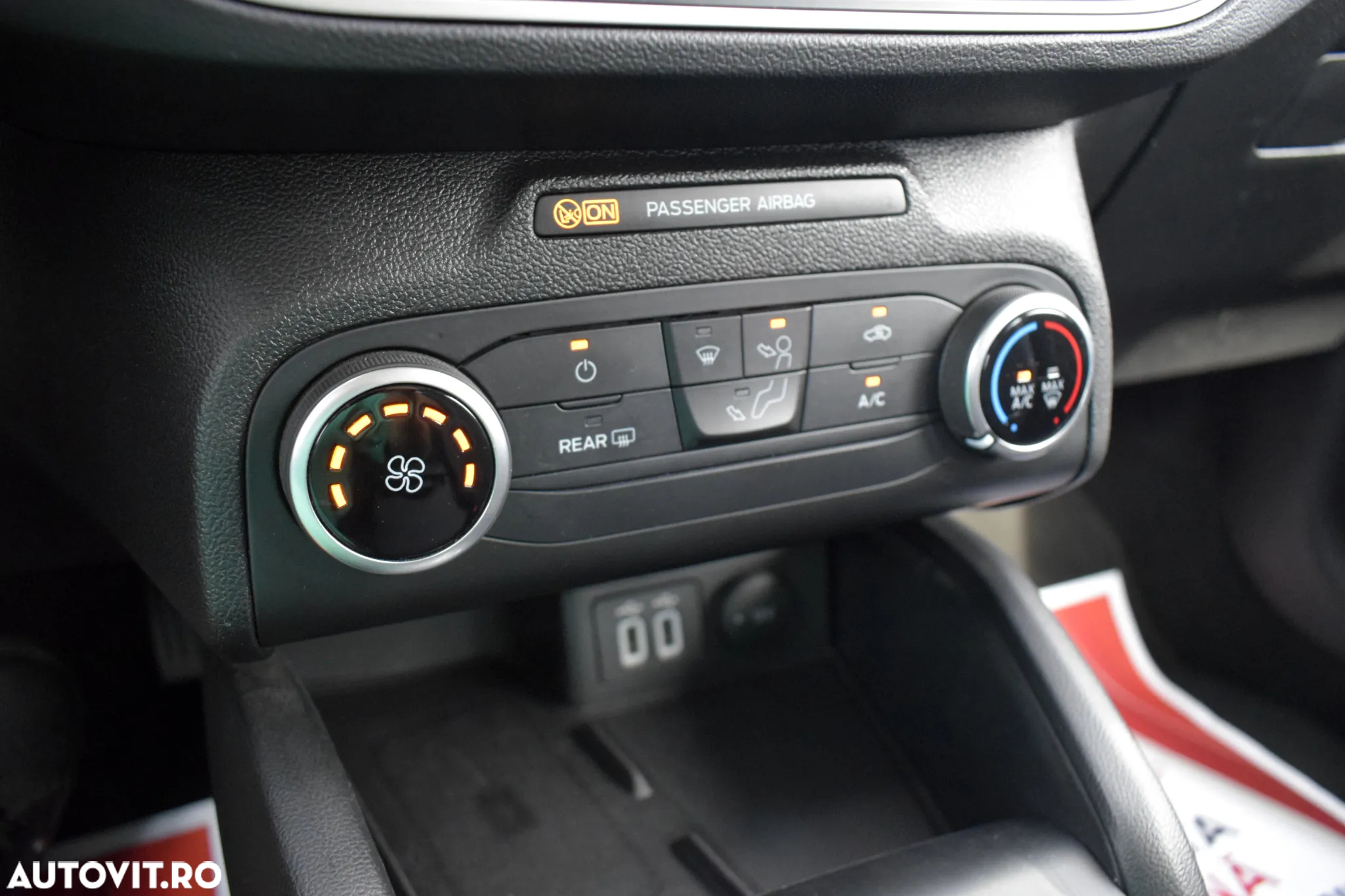 Ford Focus 1.5 EcoBlue Start-Stopp-System Aut. TREND - 13