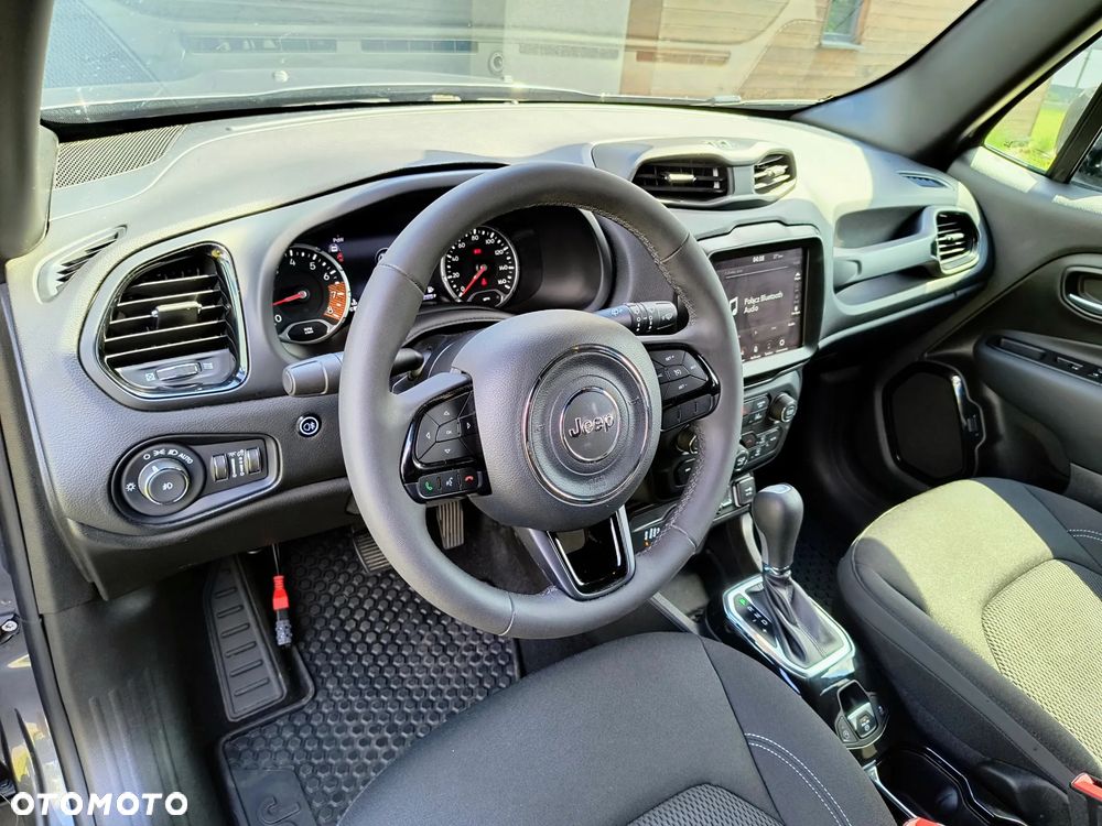 Jeep Renegade 1.3 GSE T4 Turbo Longitude 4x4 S&S - 29