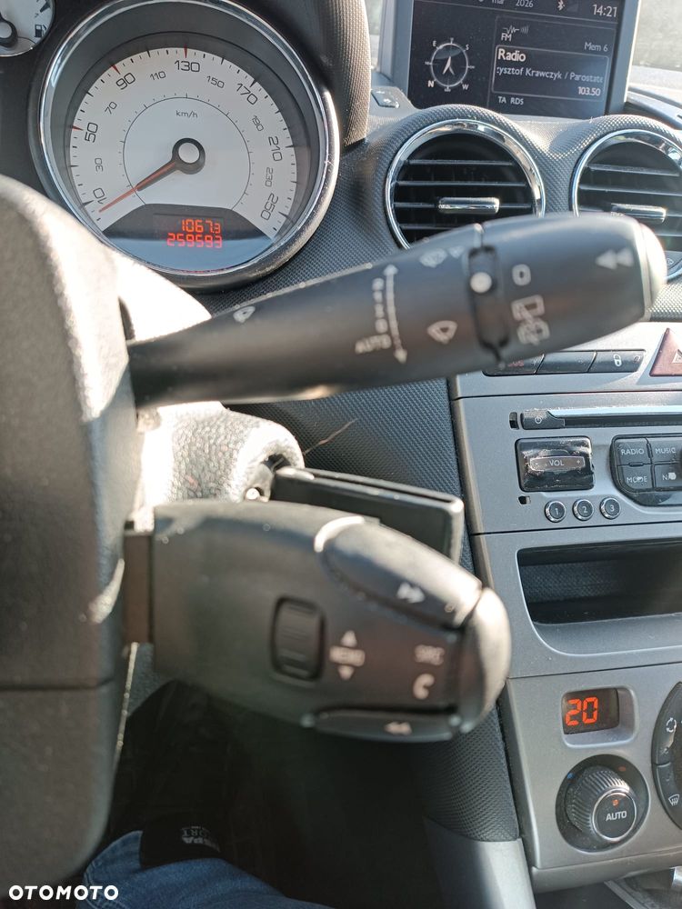 Peugeot 308 1.6 HDi Style - 16