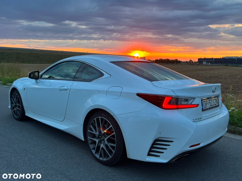 Lexus RC