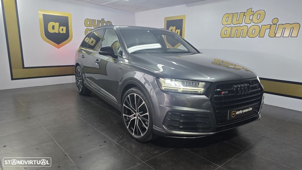 Audi SQ7 - 7