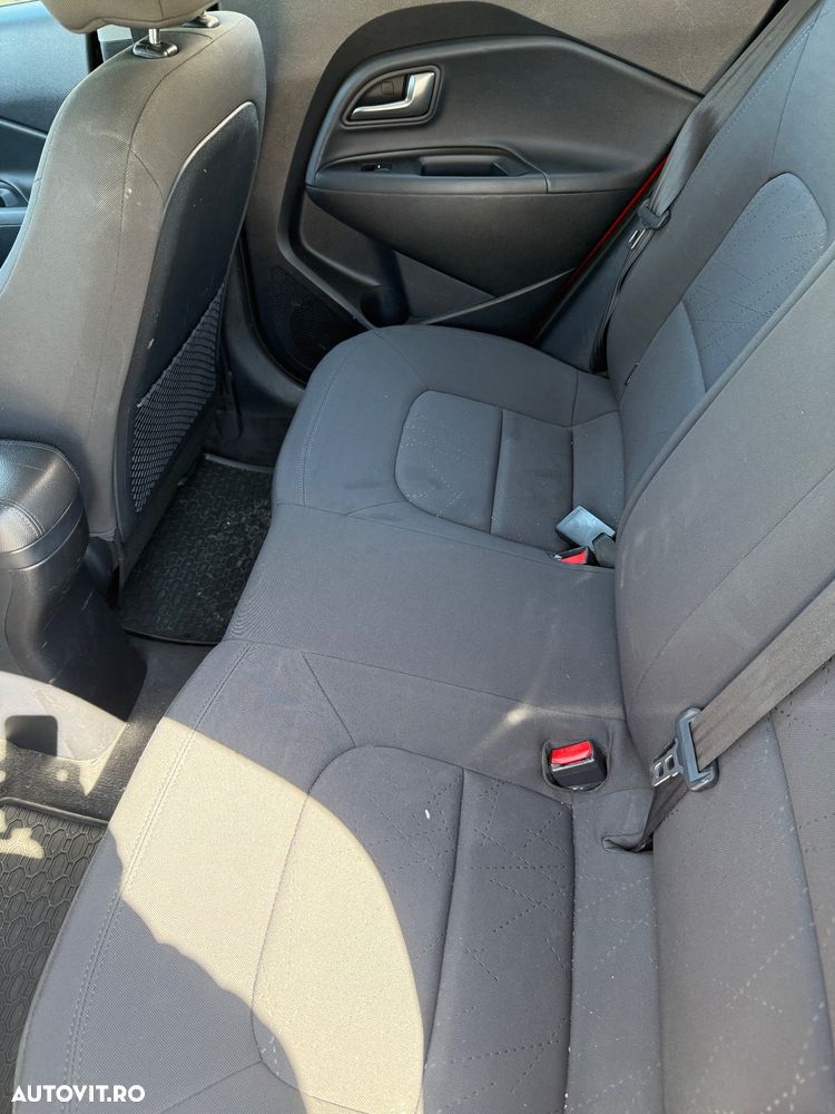 Kia Rio - 21