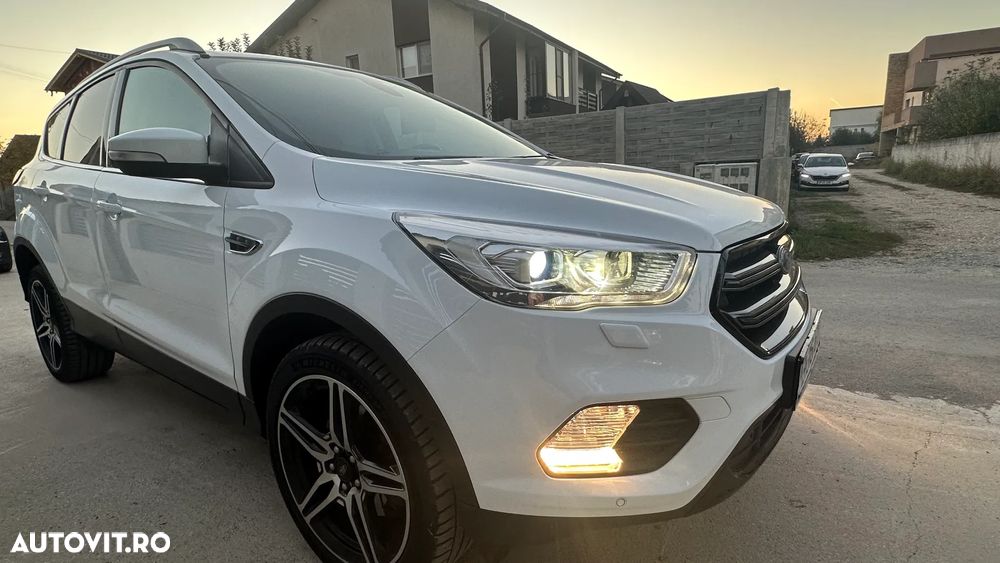 Ford Kuga 2.0 TDCi 4WD Powershift Trend - 4