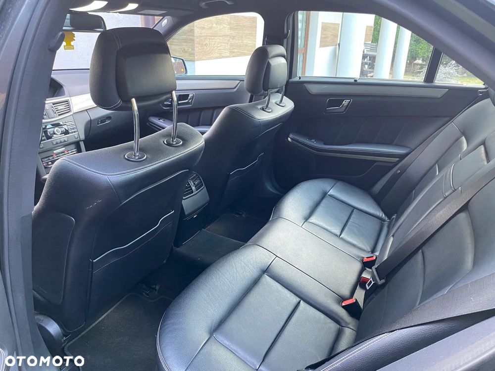 Mercedes-Benz Klasa E 350 CDI BlueEff Avantgarde - 12
