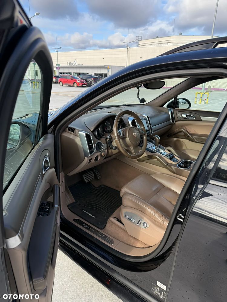 Porsche Cayenne GTS - 6