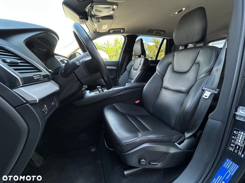 Volvo XC 90 B5 D AWD Momentum Pro - 8
