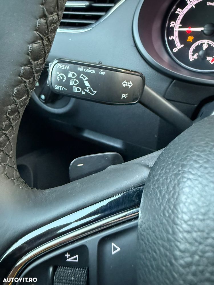 Skoda Octavia 1.6 TDI DSG Style - 12