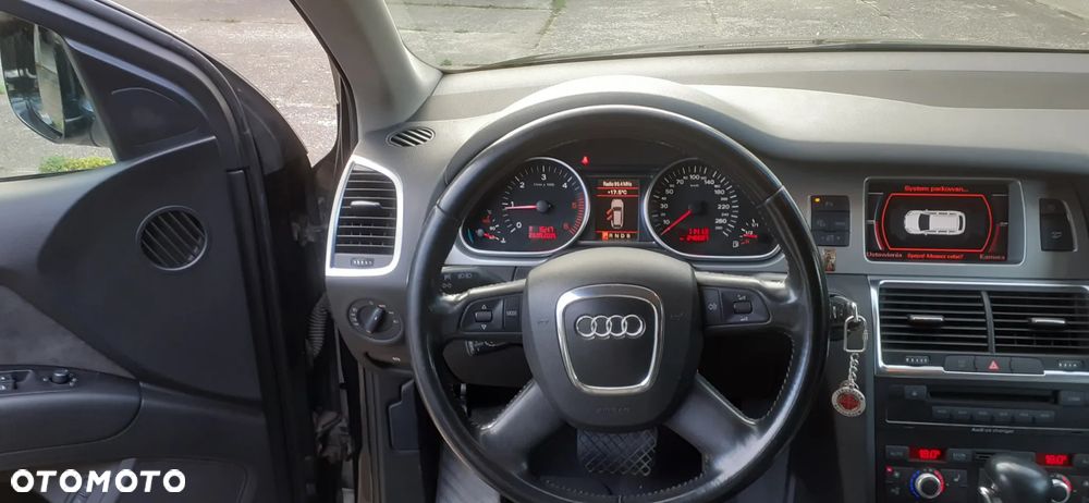Audi Q7 - 17