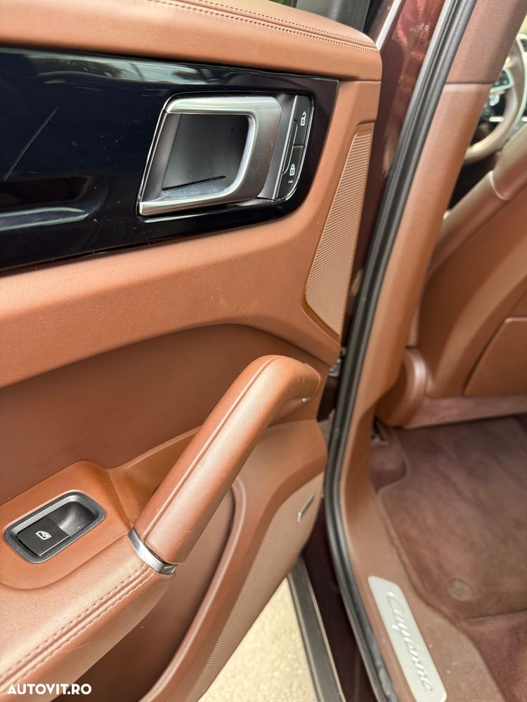 Porsche Cayenne E-Hybrid - 20