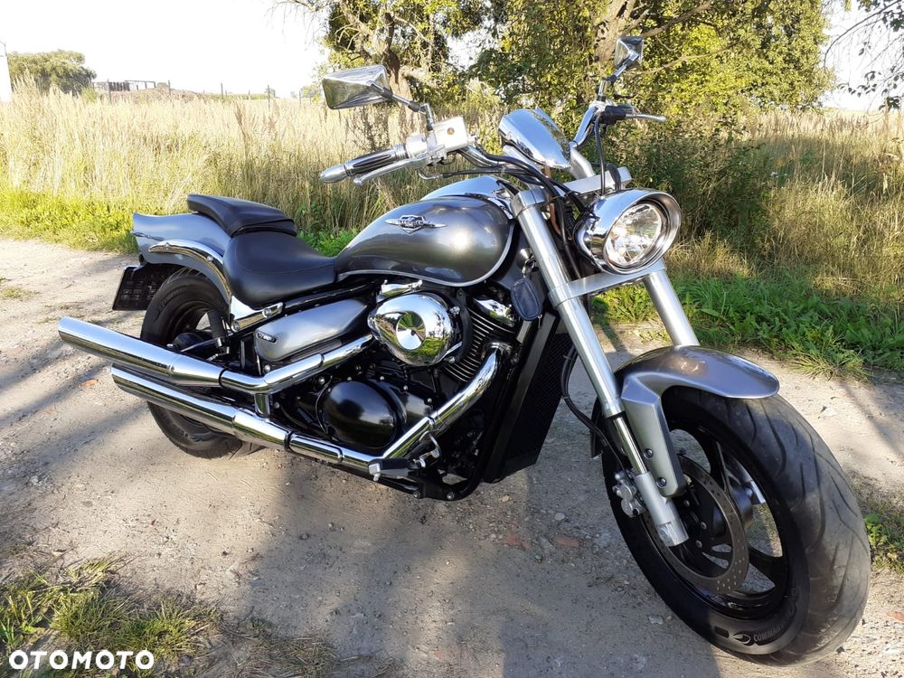 Suzuki Intruder - 1