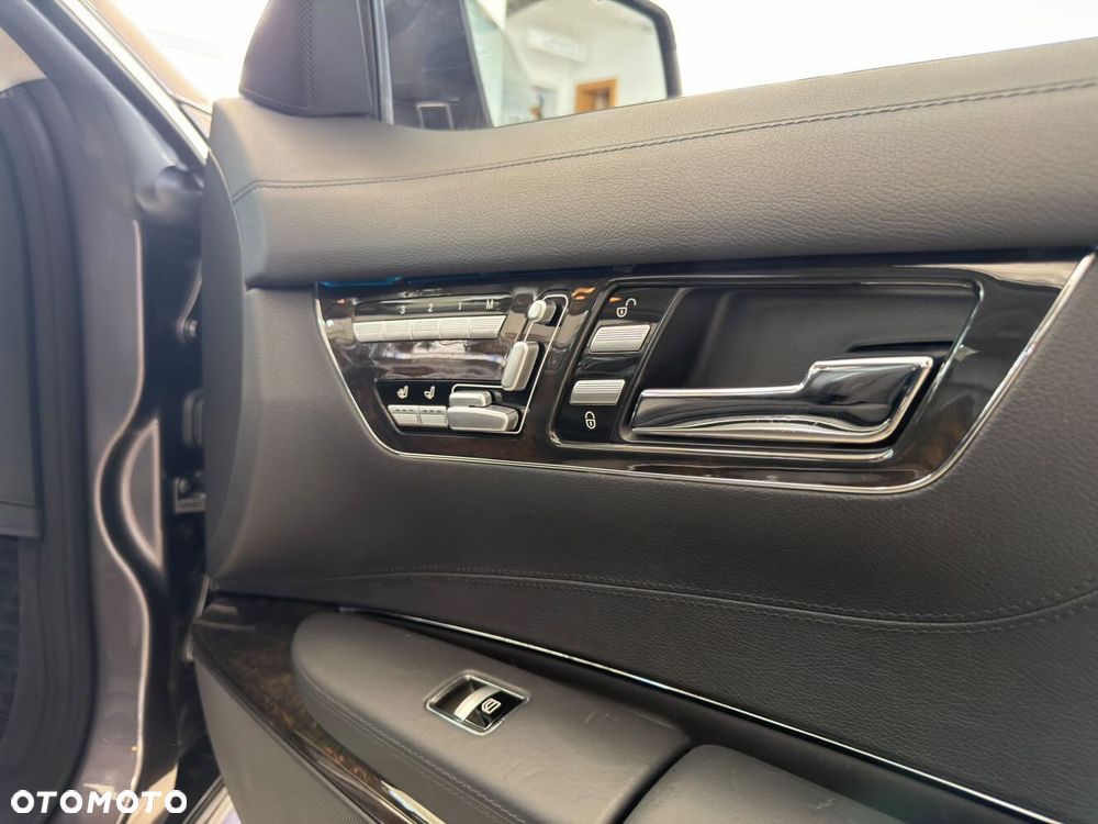 Mercedes-Benz CL 500 4Matic 7G-TRONIC - 30