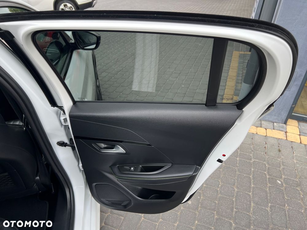 Peugeot 208 1.2 PureTech Allure Pack S&S EAT8 - 28