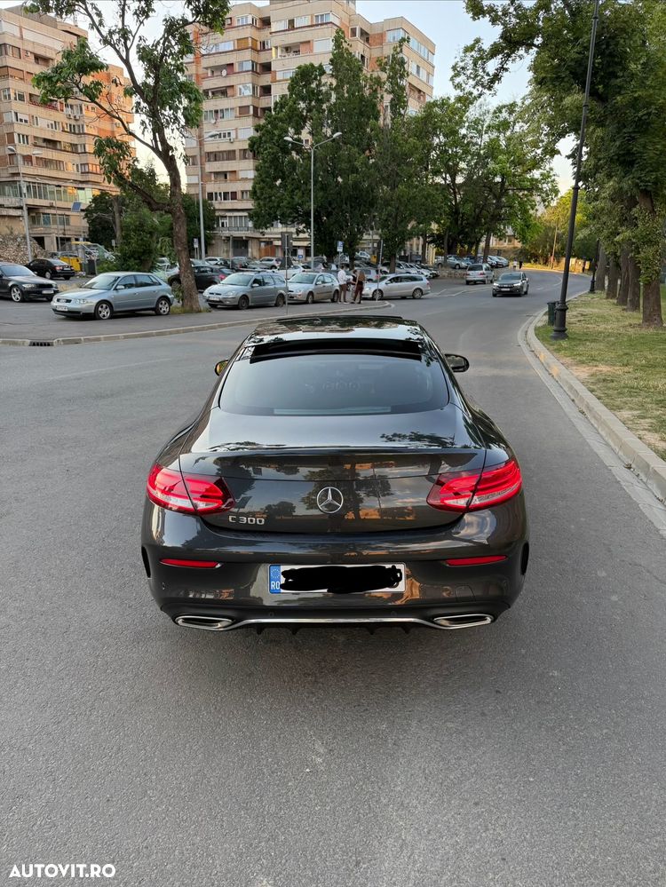 Mercedes-Benz C 300 9G-TRONIC AMG Line Plus - 4