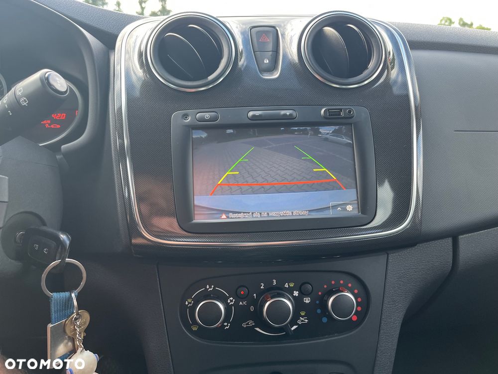 Dacia Logan 0.9 TCe Laureate - 32