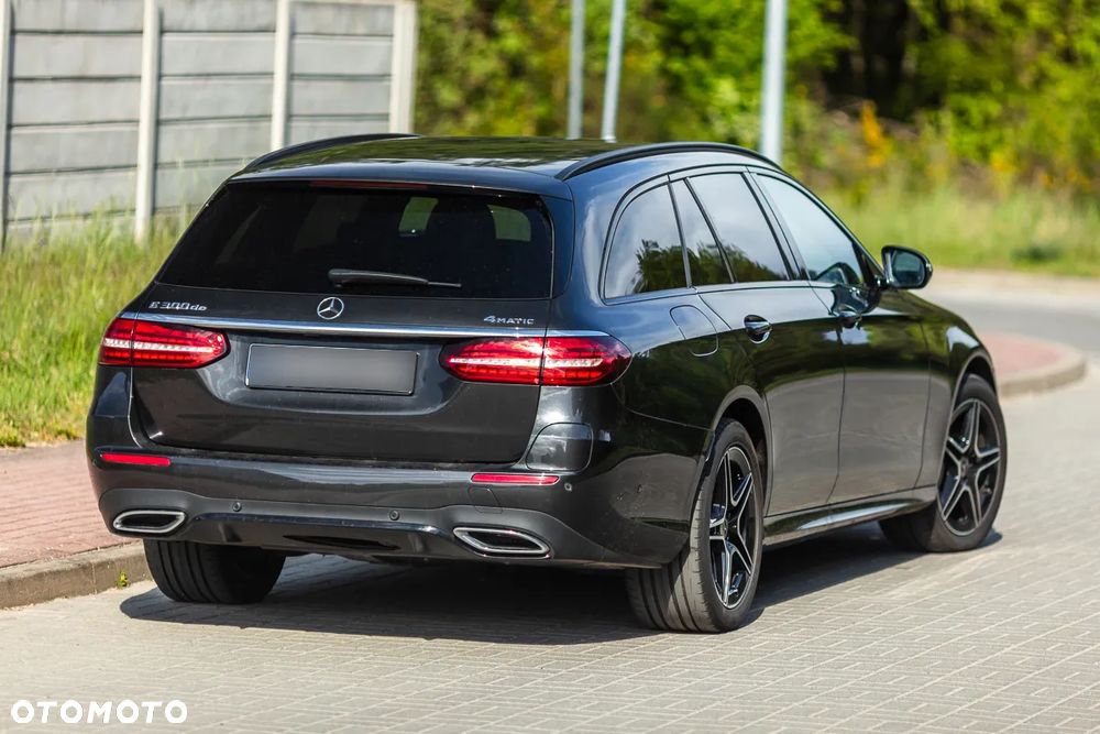 Mercedes-Benz Klasa E 300de 4Matic 9G-TRONIC - 12