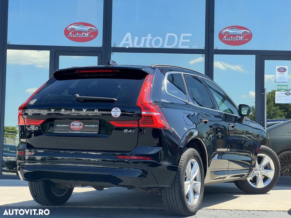 Volvo XC 60 B4 MHEV AT AWD Core - 5