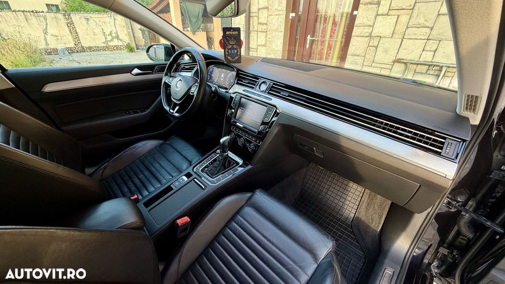 Volkswagen Passat 2.0 TDI DSG 4Motion Highline - 10