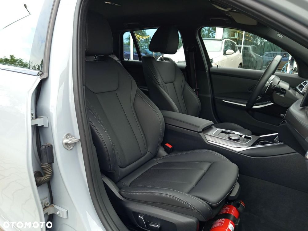 BMW Seria 3 - 20