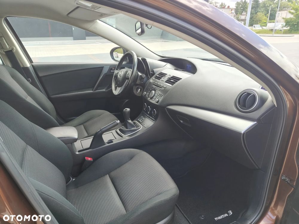Mazda 3 - 13