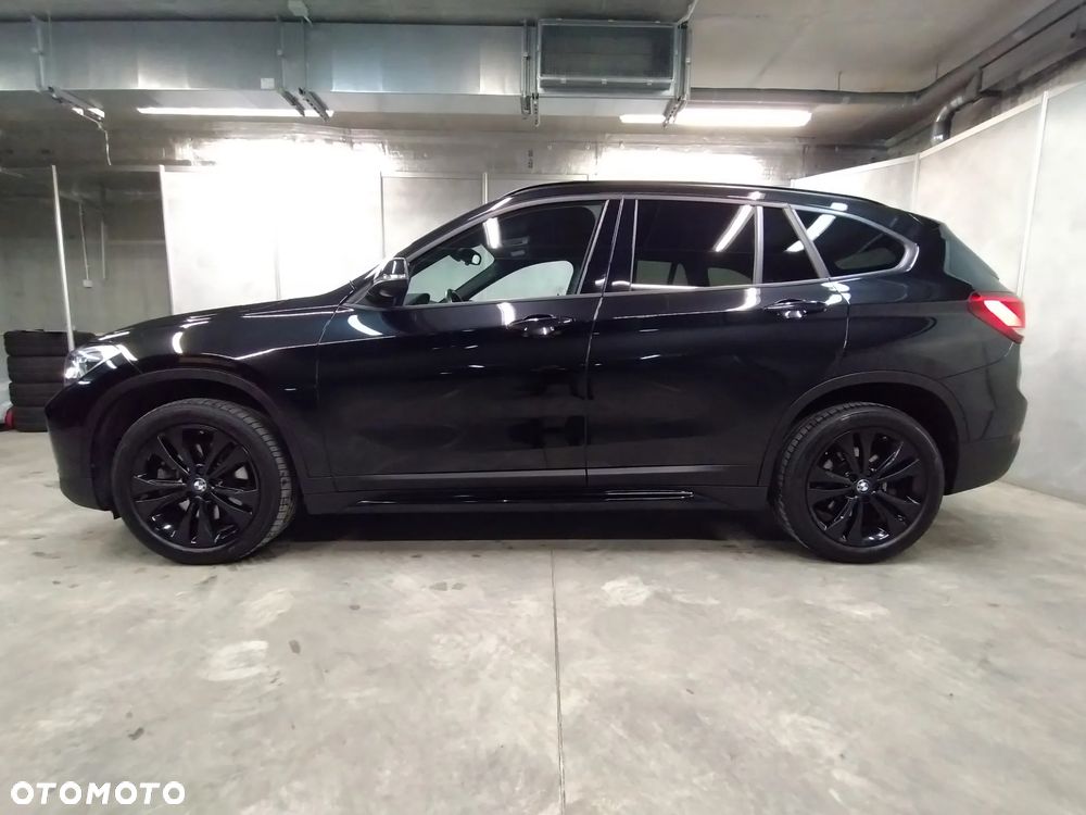 BMW X1 xDrive20i Sport Line - 5