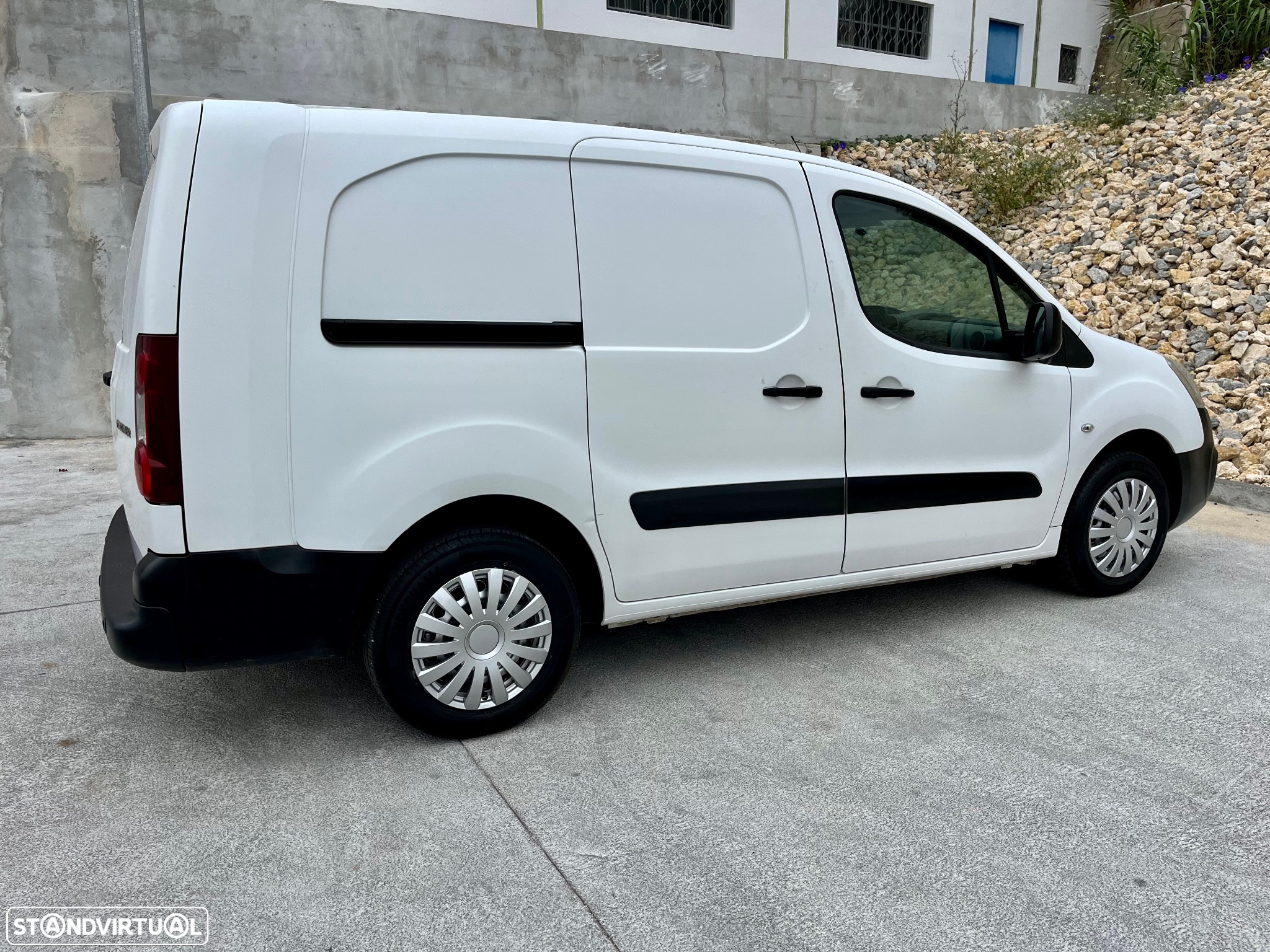 Peugeot Partner 1 6 HDI longa c/ iva dedutível - 32