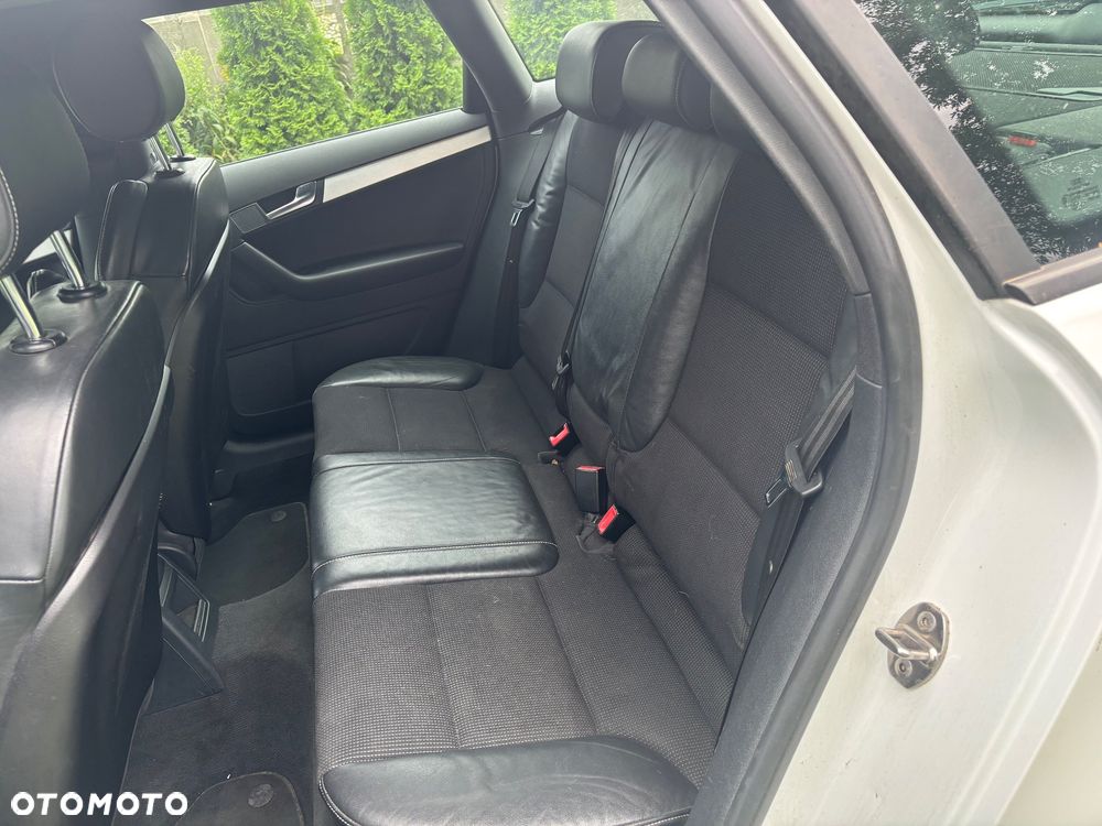 Audi A3 Sportback 2.0 TDI DPF S tronic S line Sportpaket - 38