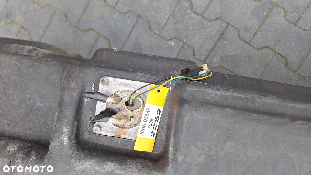 John Deere seria 6000, 6600 6800 6900 zbiornik paliwa pływak - 2