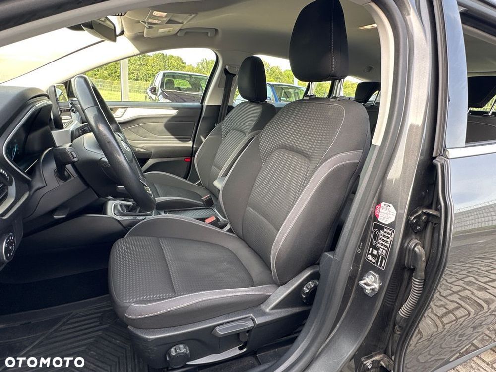 Ford Focus - 21
