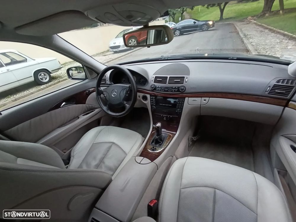 Mercedes-Benz E 220 CDi Elegance - 21